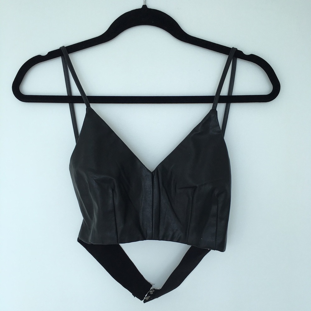 Faux leather crop top - Size S